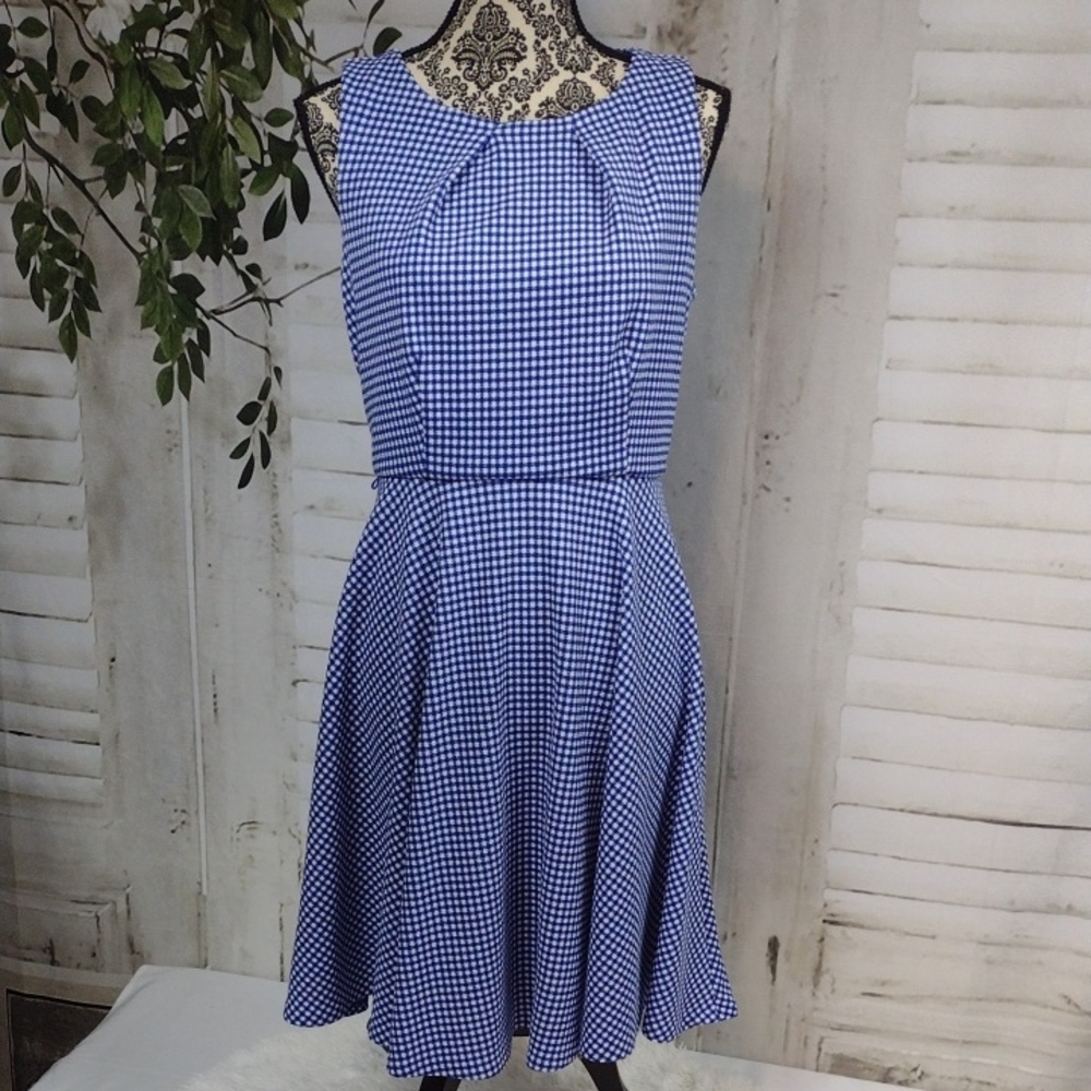 Elle Blue And White Checkered Midi Dress Size M